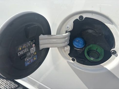 Used 2021 RAM 2500 Big Horn w/ Level 1 Equipment Group image 8