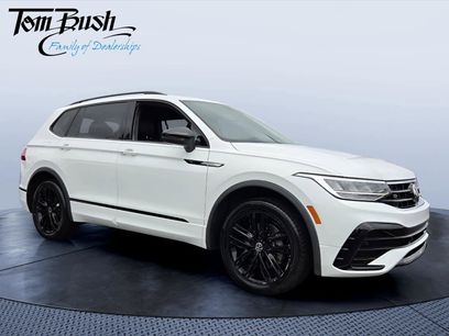 Used 2022 Volkswagen Tiguan SE R-Line