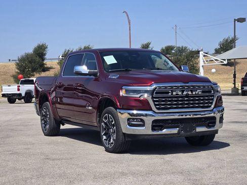 Used 2025 RAM 1500 Limited AWD/4WD image 2
