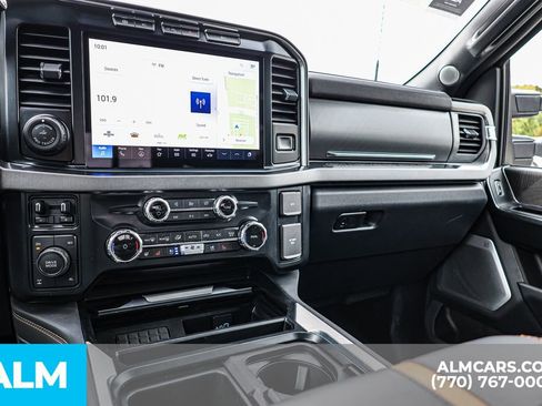 Used 2024 Ford F250 Platinum image 41