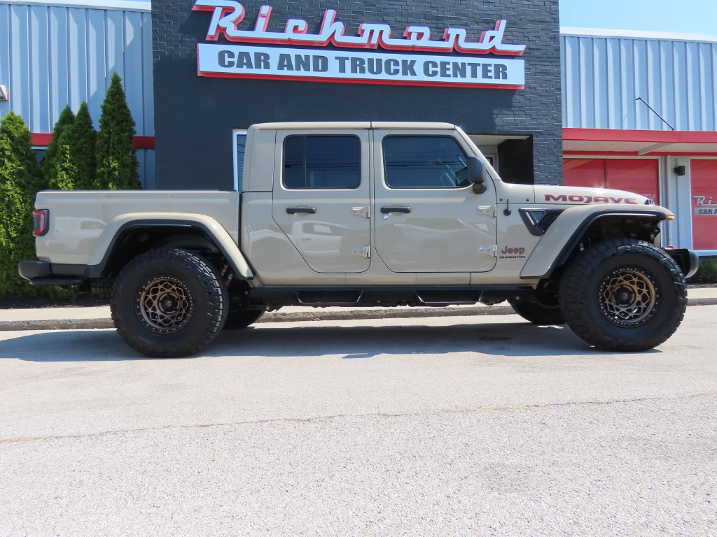 Used 2022 Jeep Gladiator Mojave w/ LED Lighting Group AWD/4WD image 3