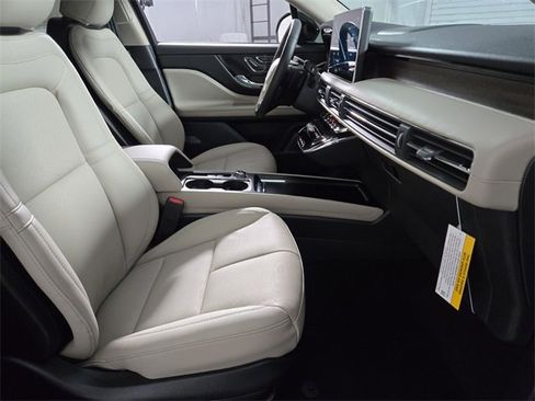 New 2026 Lincoln Corsair Grand Touring image 19