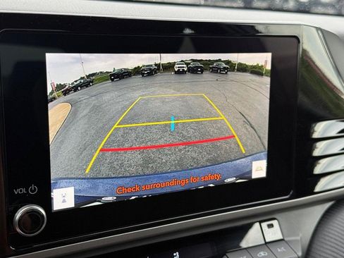 Certified 2025 Toyota Camry SE image 21