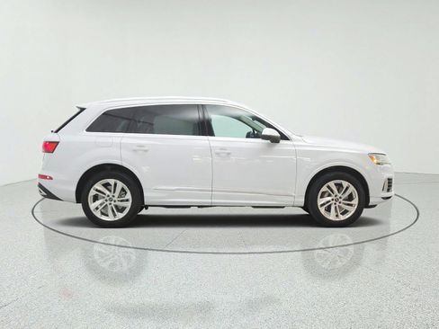 Used 2023 Audi Q7 3.0T Premium Plus AWD/4WD image 4