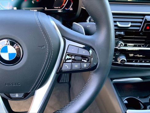 Used 2023 BMW 540i 540i w/ Premium Package image 23