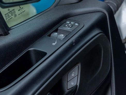 Used 2021 Mercedes-Benz Sprinter 2500 image 37