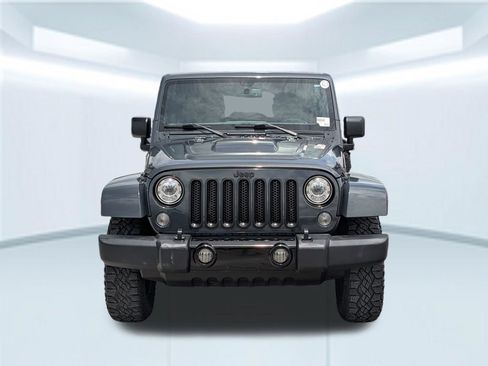Used 2017 Jeep Wrangler Unlimited Sahara AWD/4WD image 10
