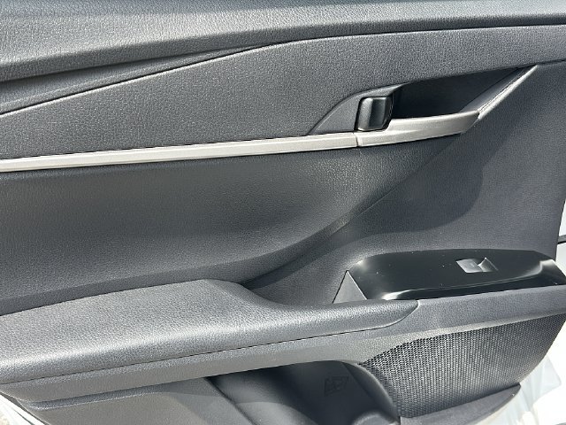 Used 2026 Toyota Camry SE w/ Multimedia Upgrade Package FWD image 17