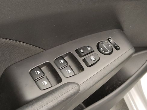 Used 2022 Hyundai Accent SE FWD image 27
