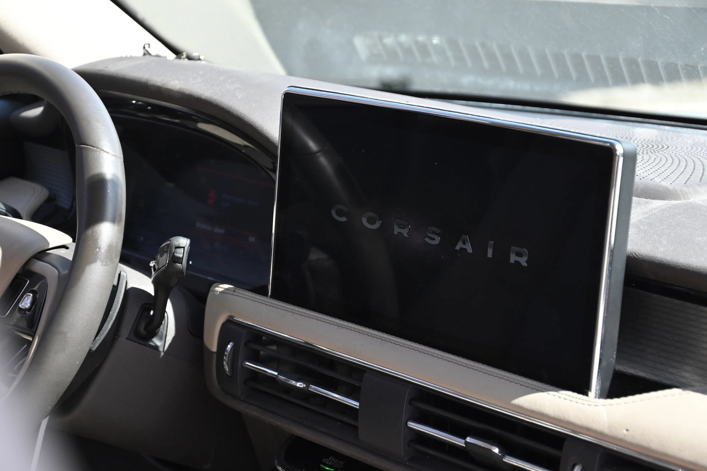 Used 2023 Lincoln Corsair FWD image 9