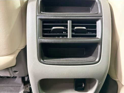 Used 2018 Cadillac XT5 Luxury w/ Driver Awareness Package FWD image 28