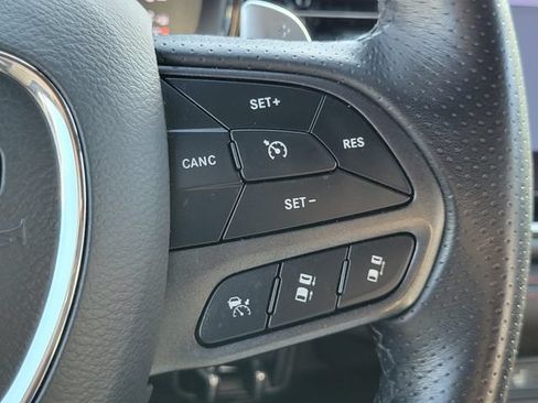 Used 2025 Dodge Durango GT AWD/4WD image 19