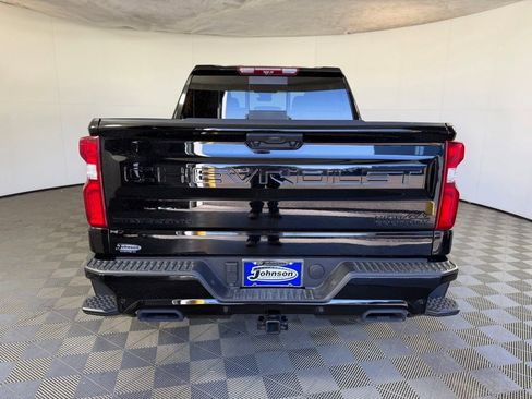 Certified 2025 Chevrolet Silverado 1500 High Country w/ Midnight Edition AWD/4WD image 10