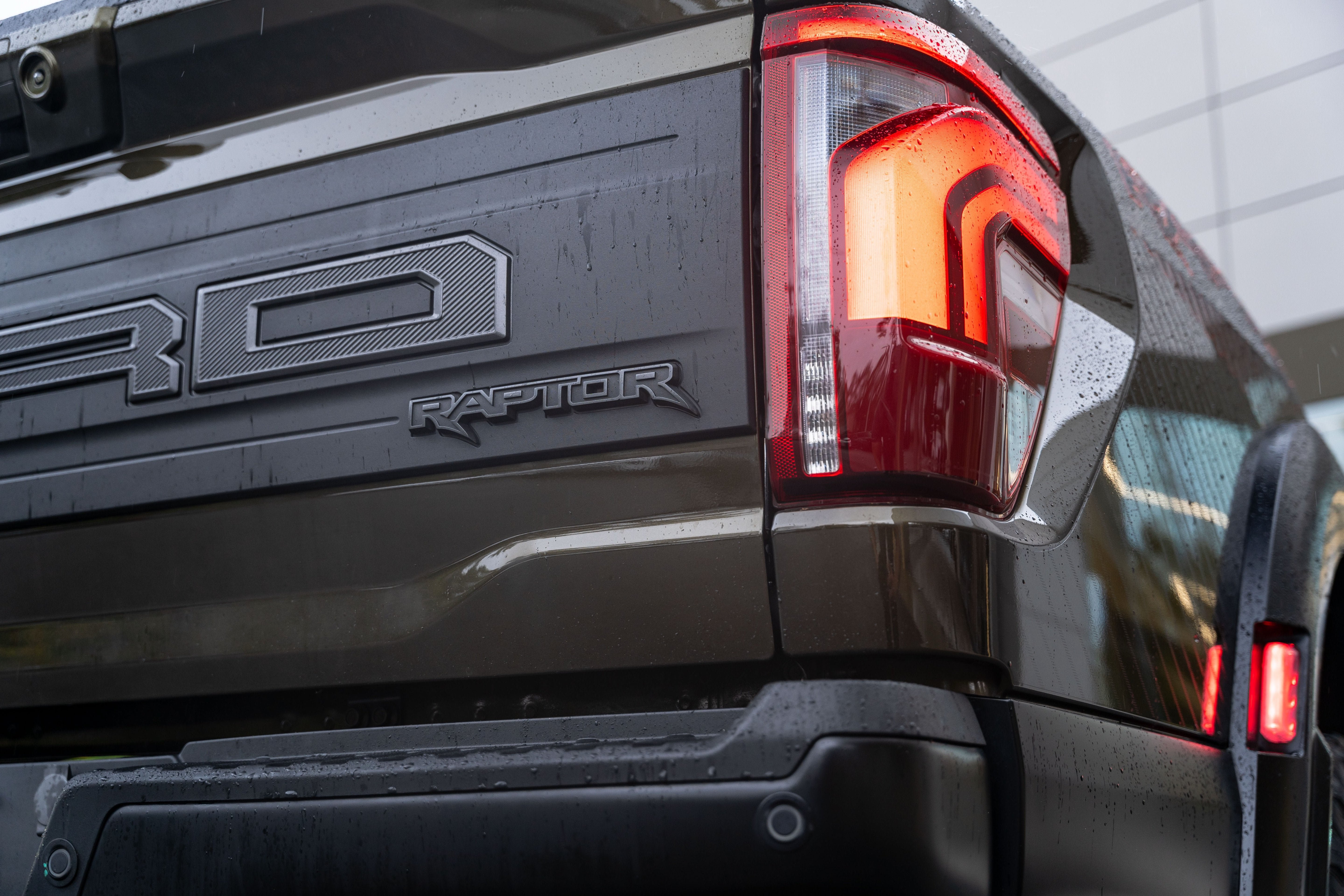 Used 2025 Ford F150 Raptor AWD/4WD image 14