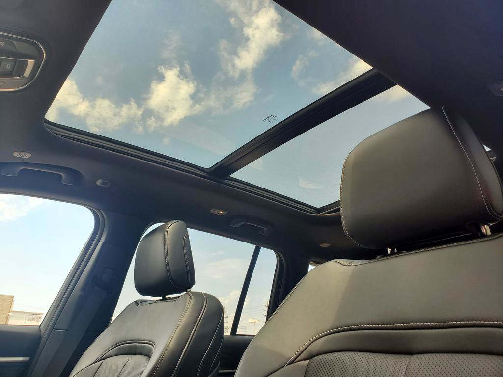 New 2026 Jeep Grand Cherokee Limited AWD/4WD image 14