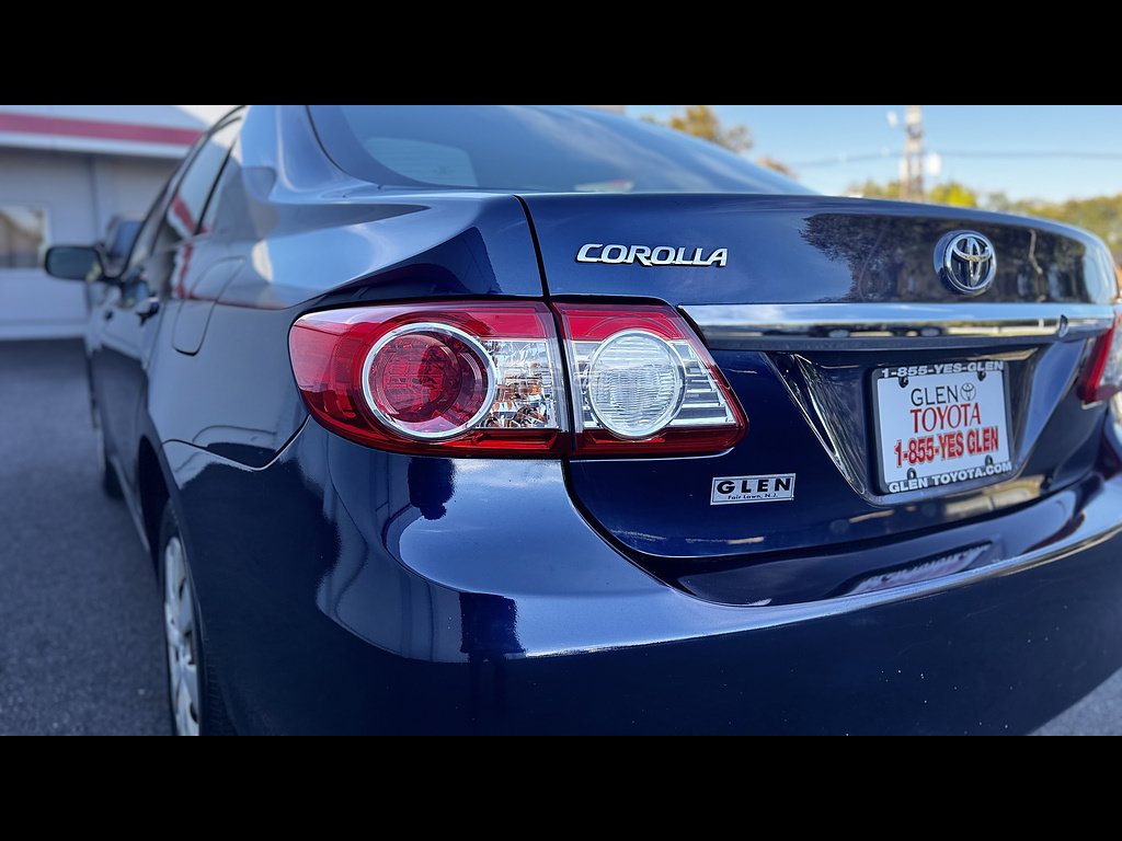 Used 2011 Toyota Corolla FWD image 14