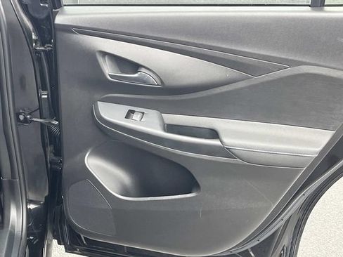 Used 2025 Buick Envista Sport Touring FWD image 19