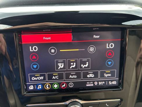 Used 2023 Chevrolet Traverse LS FWD image 27