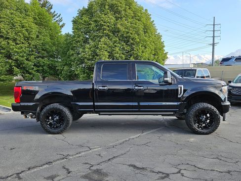 Used 2022 Ford F350 Limited AWD/4WD image 2