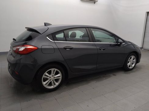 Used 2017 Chevrolet Cruze LT image 10