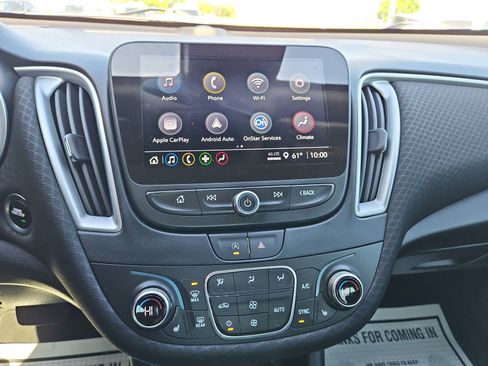 Used 2025 Chevrolet Malibu LT FWD image 9
