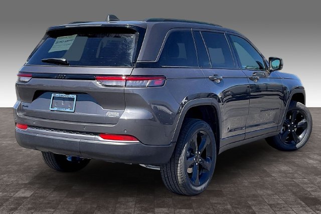 New 2026 Jeep Grand Cherokee Limited w/ Limited Altitude Package AWD/4WD image 15