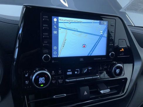 Used 2020 Toyota Highlander Limited image 30