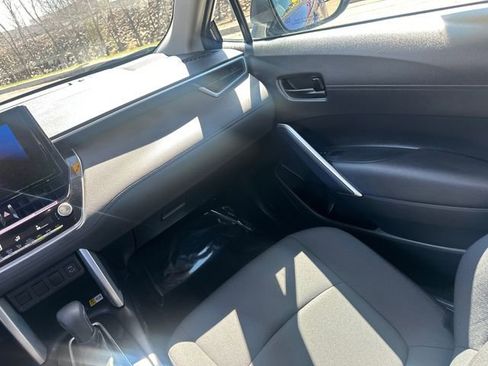 Used 2023 Toyota Corolla Cross LE w/ Moonroof Package AWD/4WD image 23