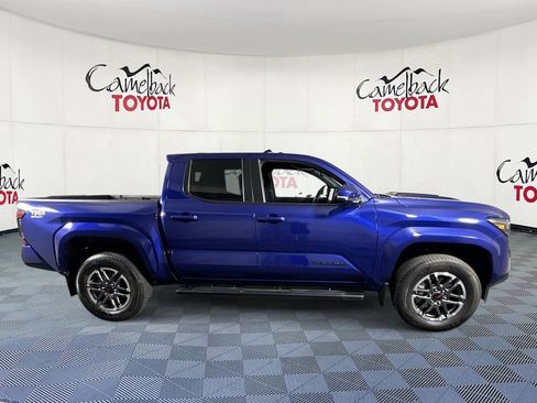 Used 2024 Toyota Tacoma TRD Sport w/ TRD Sport Upgrade Package AWD/4WD image 9