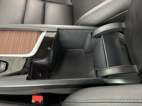 Used 2023 Volvo XC60 B5 Plus w/ Protection Package Premier FWD image 30
