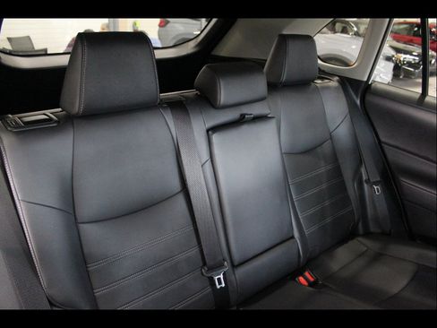 Used 2023 Toyota RAV4 XLE Premium image 21