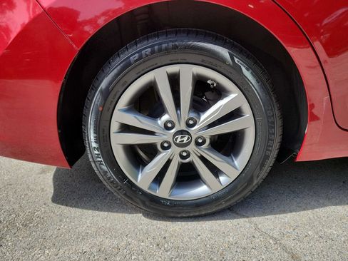 Used 2017 Hyundai Elantra SE FWD image 8
