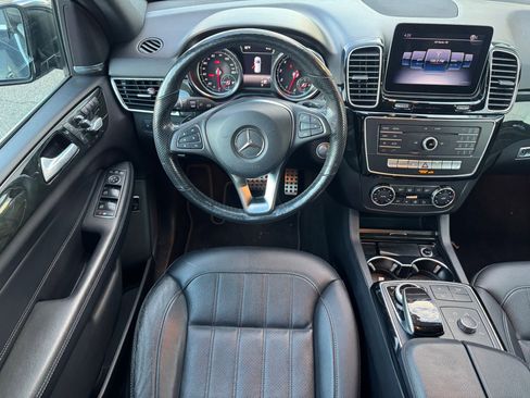 Certified 2019 Mercedes-Benz GLE 400 4MATIC image 7