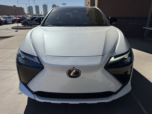 Used 2023 Lexus RZ 450e Premium w/ Technology Package image 10