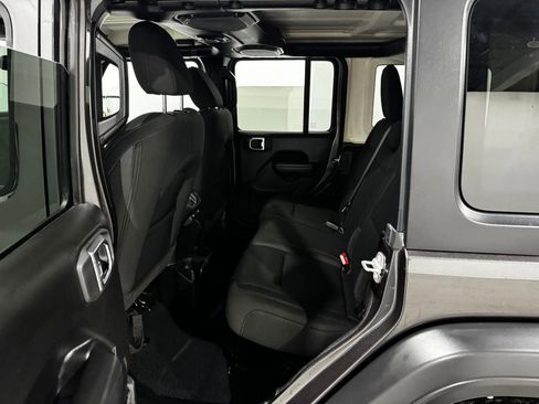 Used 2022 Jeep Wrangler Unlimited Sport AWD/4WD image 20