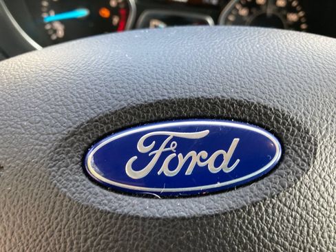 Used 2018 Ford Escape SE w/ SE Sync 3 Package AWD/4WD image 26