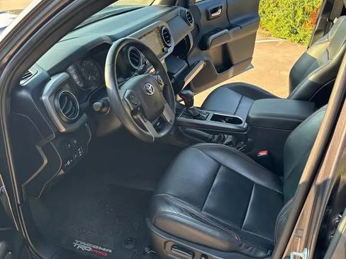 Used 2021 Toyota Tacoma TRD Pro AWD/4WD image 6