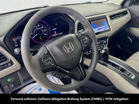 Used 2019 Honda HR-V EX image 11