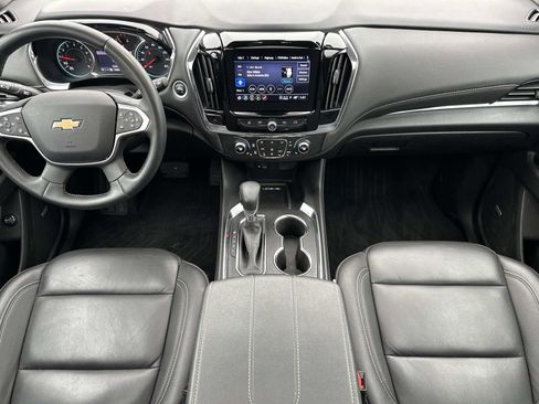 Certified 2023 Chevrolet Traverse LT w/ LT Premium Package image 16