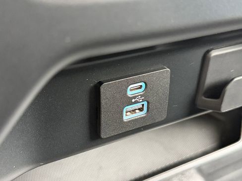 Used 2022 Ford F150 XL w/ STX Appearance Package AWD/4WD image 15
