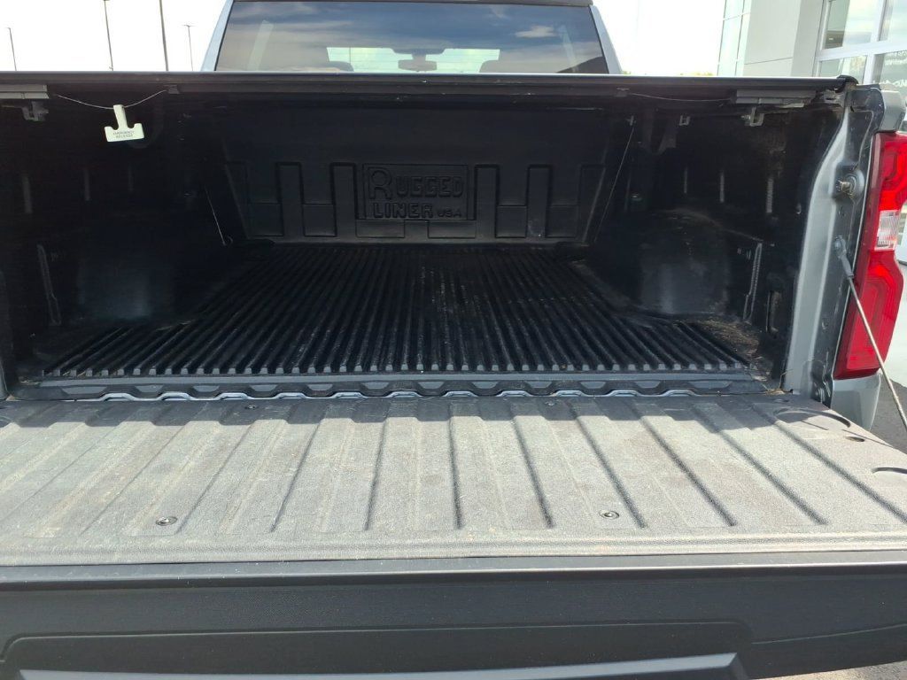 Used 2021 Chevrolet Silverado 1500 RST w/ Z71 Off-Road Package AWD/4WD image 7