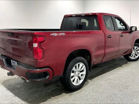 Used 2021 Chevrolet Silverado 1500 Custom w/ LPO, Dark Essentials Package image 5