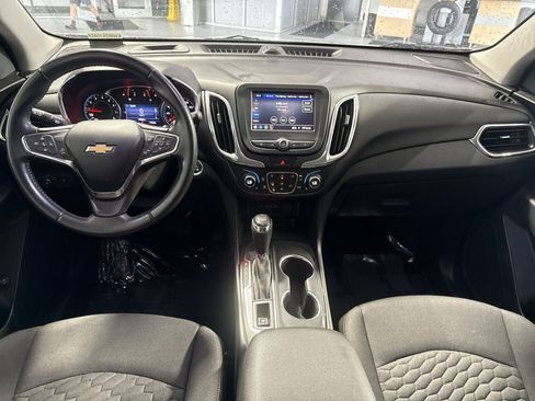 Used 2020 Chevrolet Equinox LT FWD image 24