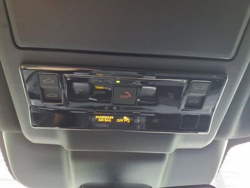 Used 2026 Toyota RAV4 XSE AWD/4WD image 27