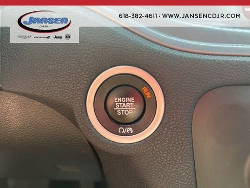 Used 2023 Dodge Charger SXT image 18