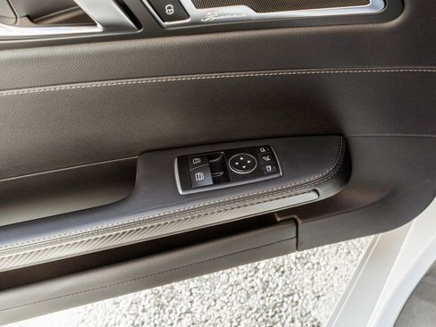 Used 2018 Mercedes-Benz AMG GT Roadster w/ Lane Tracking Package image 17