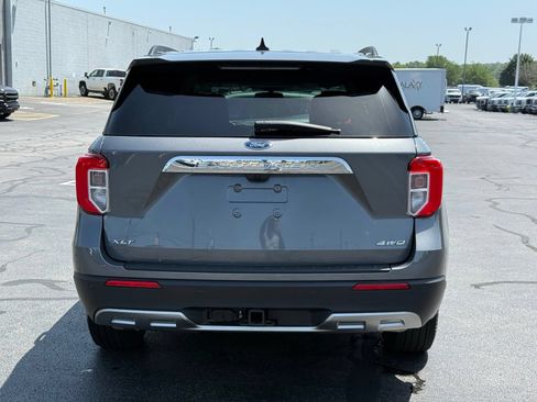 Used 2022 Ford Explorer XLT w/ Equipment Group 202A AWD/4WD image 5