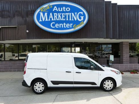 Used 2022 Ford Transit Connect XLT FWD image 4