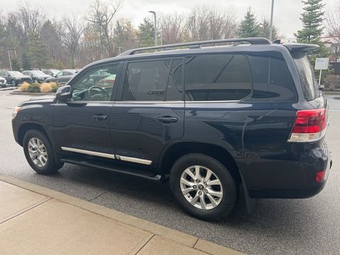 Used 2018 Toyota Land Cruiser Base image 43