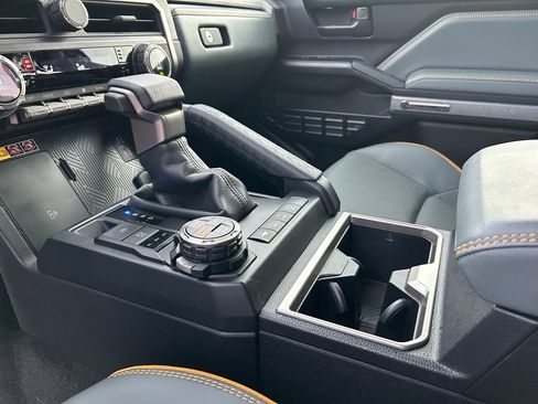 Used 2025 Toyota 4Runner Trailhunter image 24